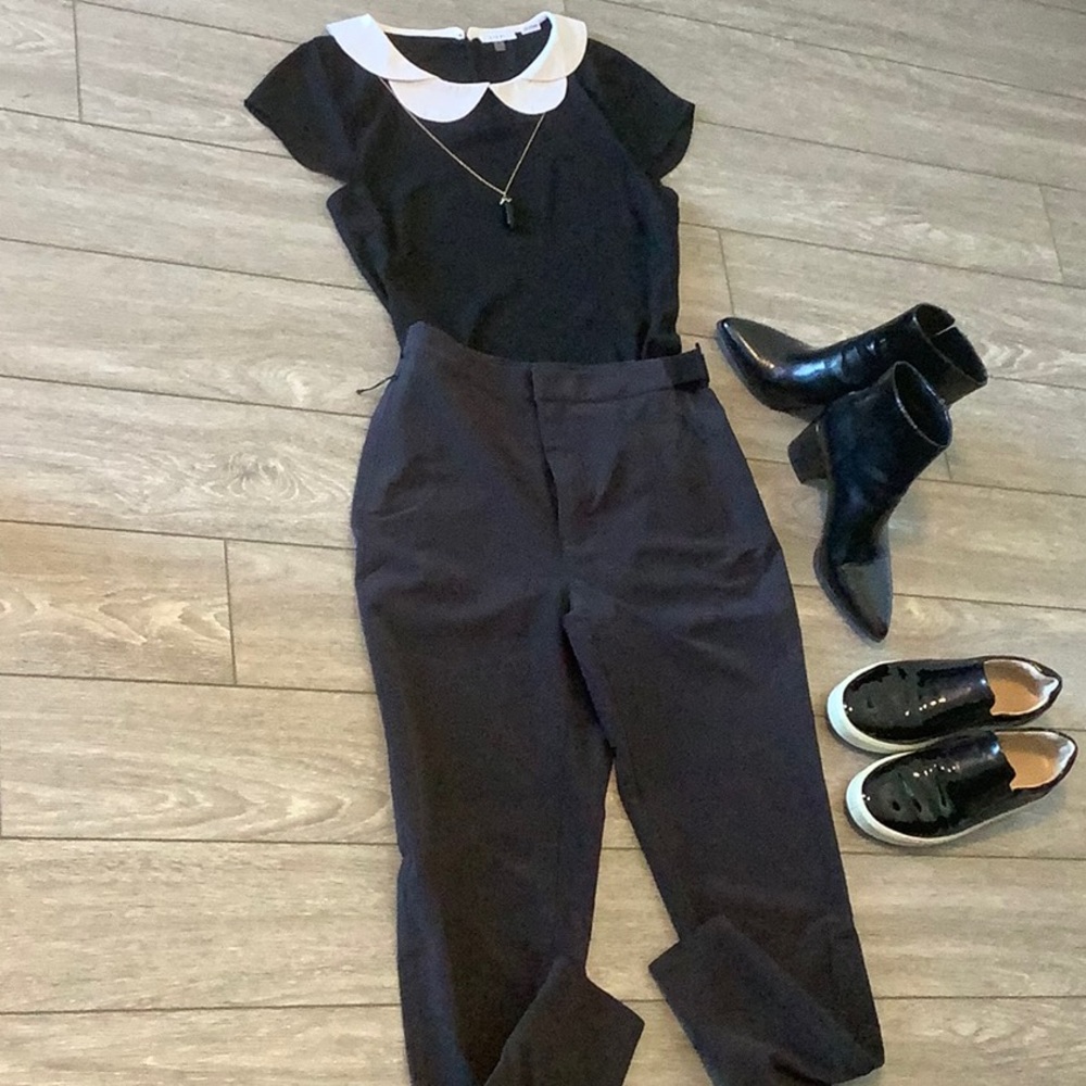 LuluLemon Size 6 Lab black pants